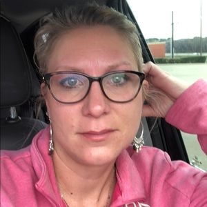 Meet your Posher, Jana